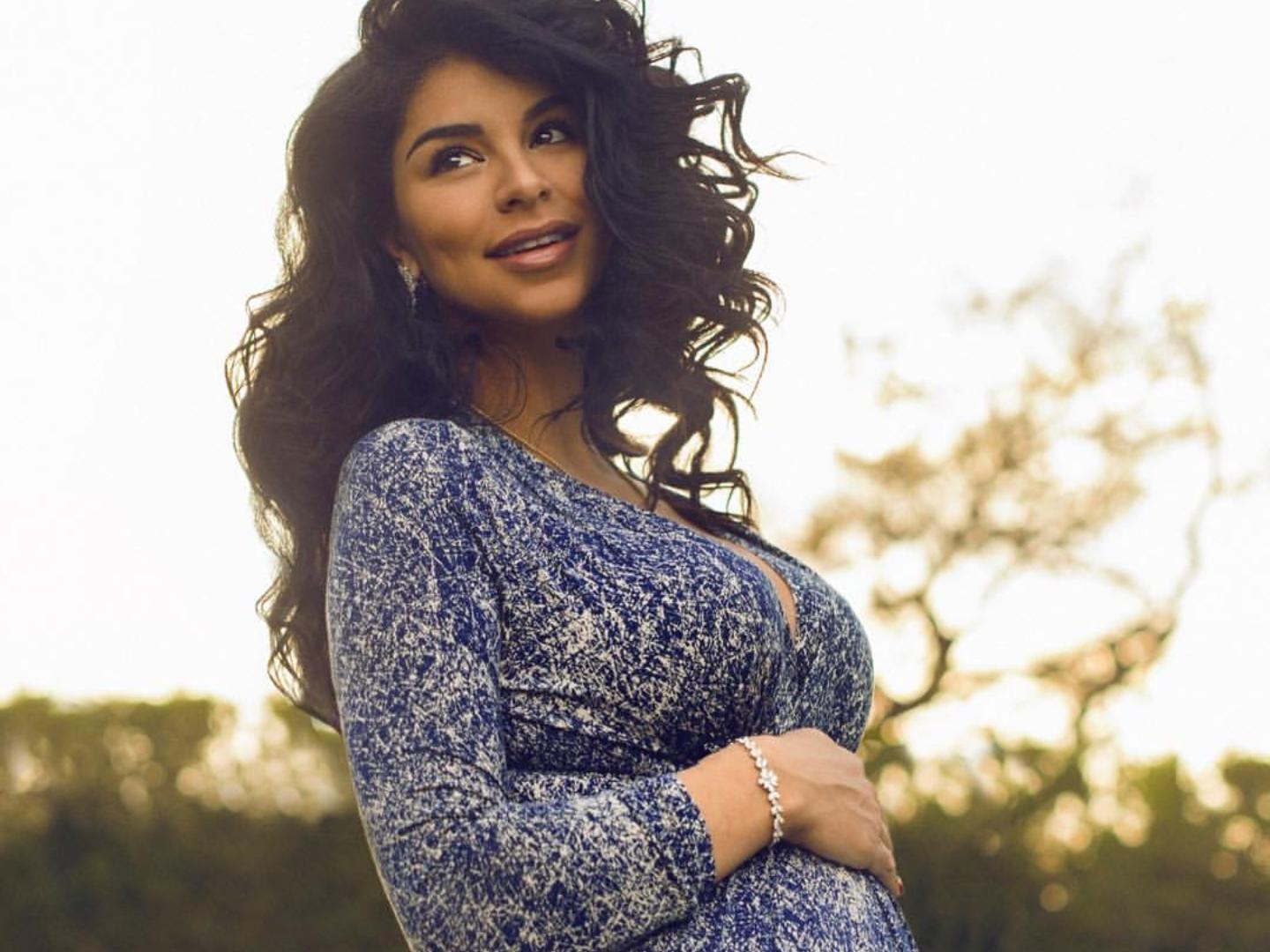 Pregnant Arab Celebrities’ Style