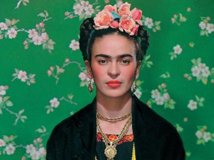 Ulta Beauty signs a make-up collection with the image of Frida Kahlo