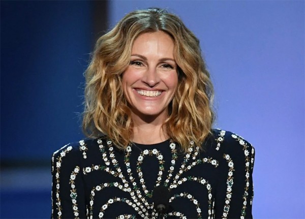 A Celebration of Julia Roberts Iconic Hair Moments