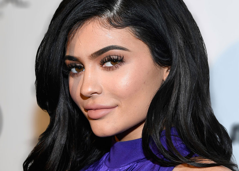 Kylie Jenner Looks So Different Without Makeup!