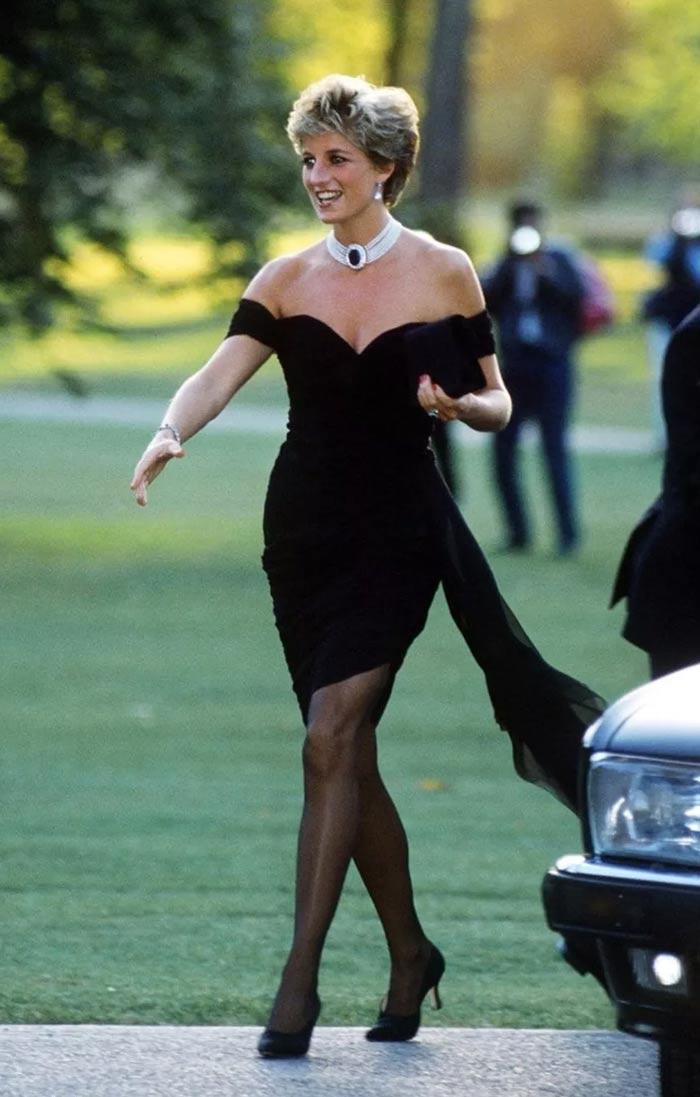 Lady Diana With a Black Dress 