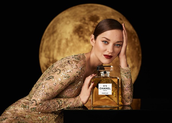 Marion Cotillard over the moon in the new Chanel N°5 Campaign