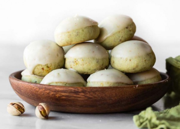 Pistachio cookies