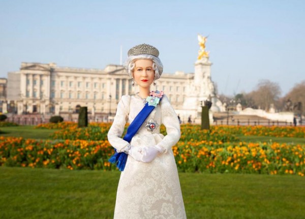 Queen Elizabeth Gets Own Barbie to Celebrate Platinum Jubilee  A doll like no other 