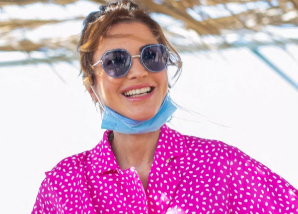 Queen Rania Looks Stunning In A Bright Pink Suit