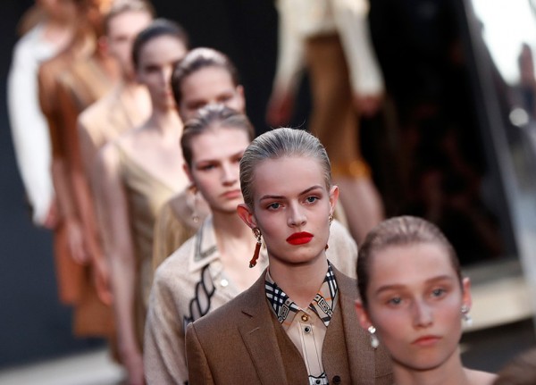Burberry to stage an outdoor runway show in September