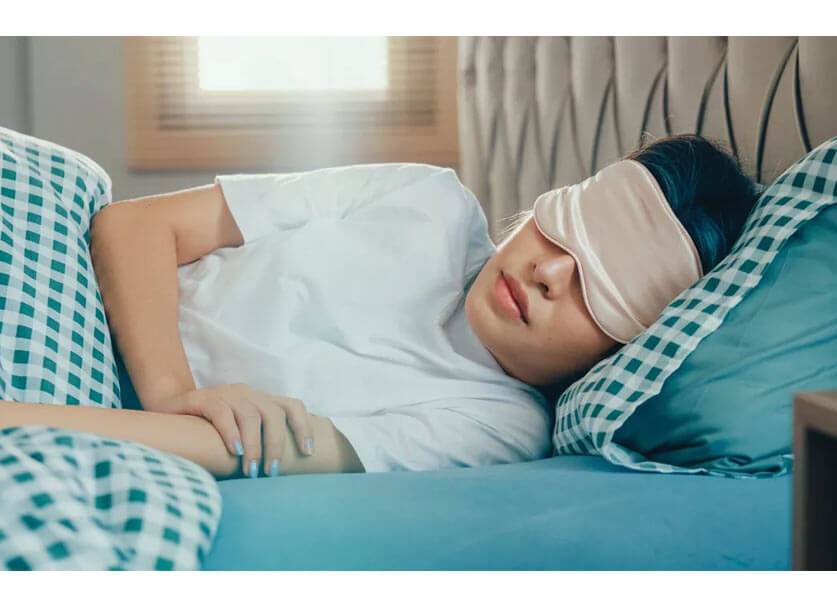 Dermatologist Warns Against Night Masks for Better Sleep