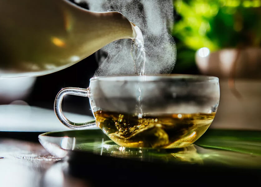 The Question of Nighttime Herbal Teas: Do They Really Aid Sleep?