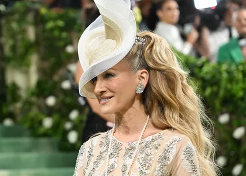 Sarah Jessica Parker's royal hat at the Met Gala