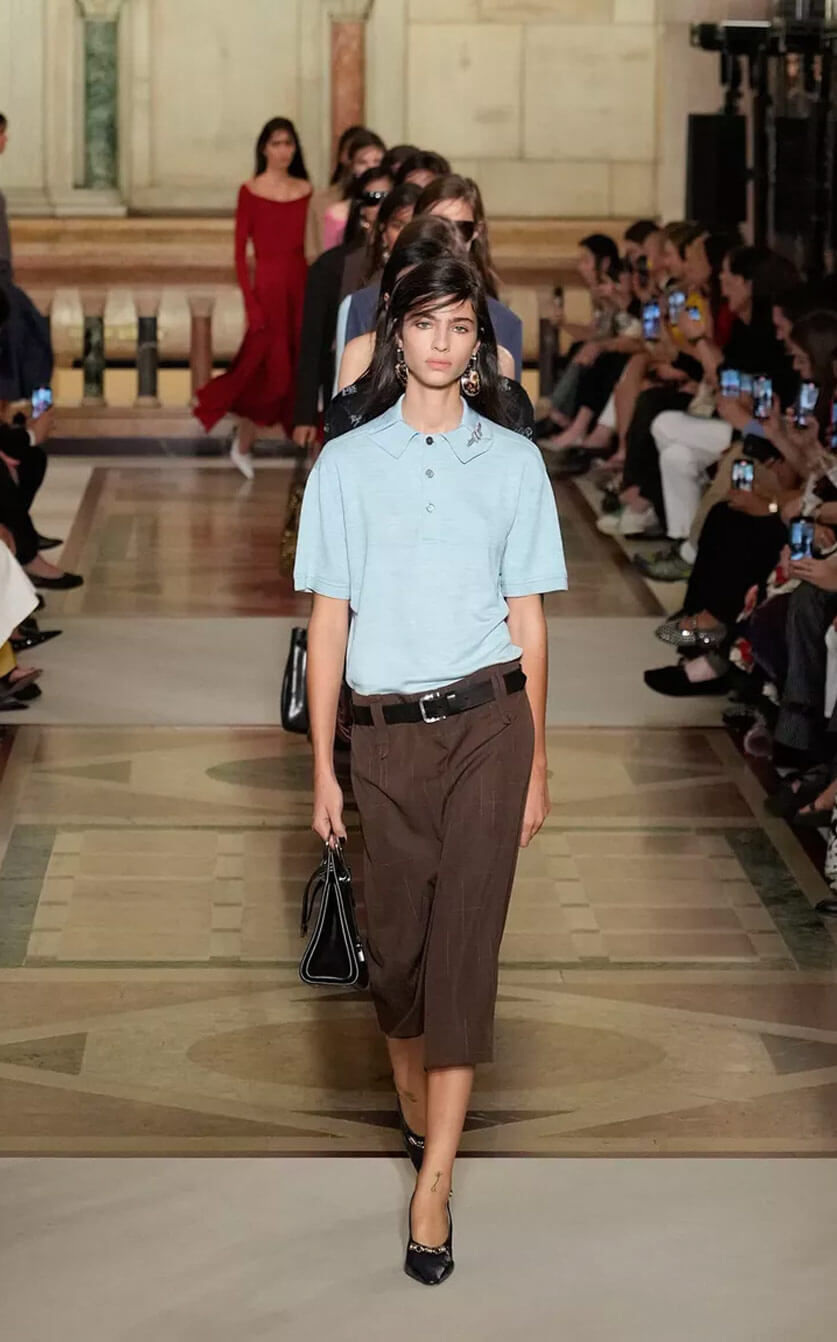 Tory Burch تقدم مجموعة ربيع/صيف 2026 في نيويورك