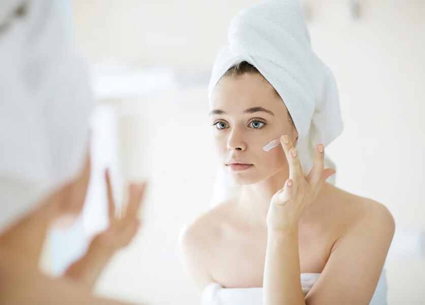 3 خطوات للعناية بالبشرة توصي بها طبيبة الجلد