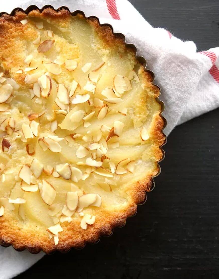 طريقة عمل تارت الإجاص بالجوز واللوز