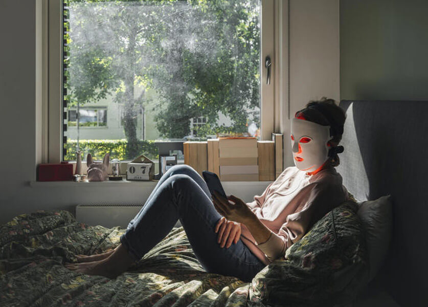 فوائد أقنعة LED للبشرة