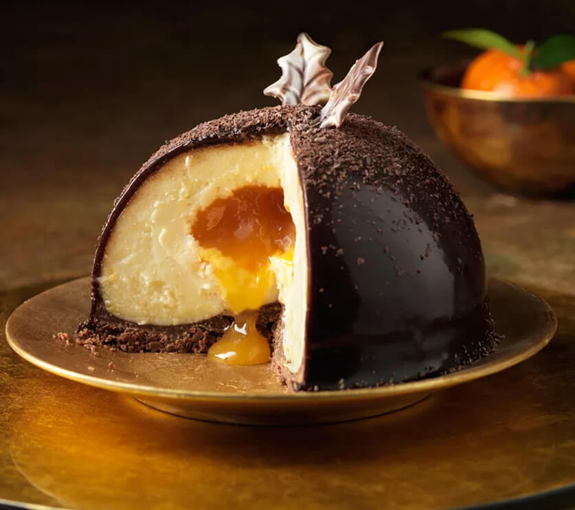 طريقة عمل كيكة الشوكولاتة المحشوة بالكراميل والكلمنتين