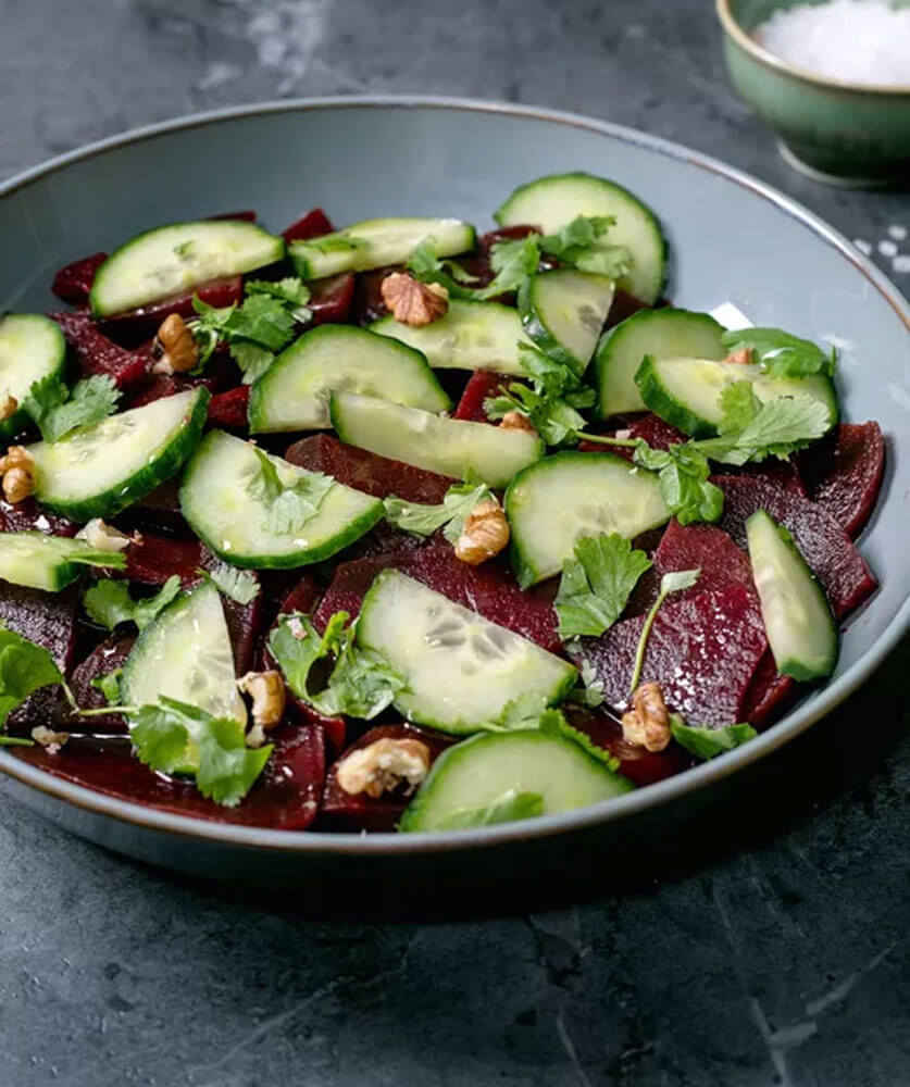 طريقة تحضير سلطة الشمندر والخيار