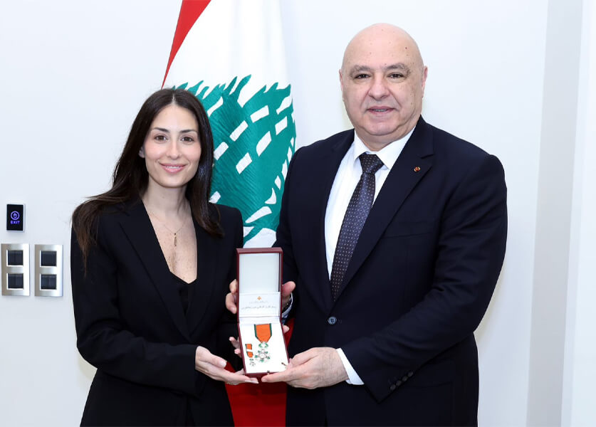 الرئيس عون  يستقبل هبة طوجي بعد منحها وسام الأرز الوطني