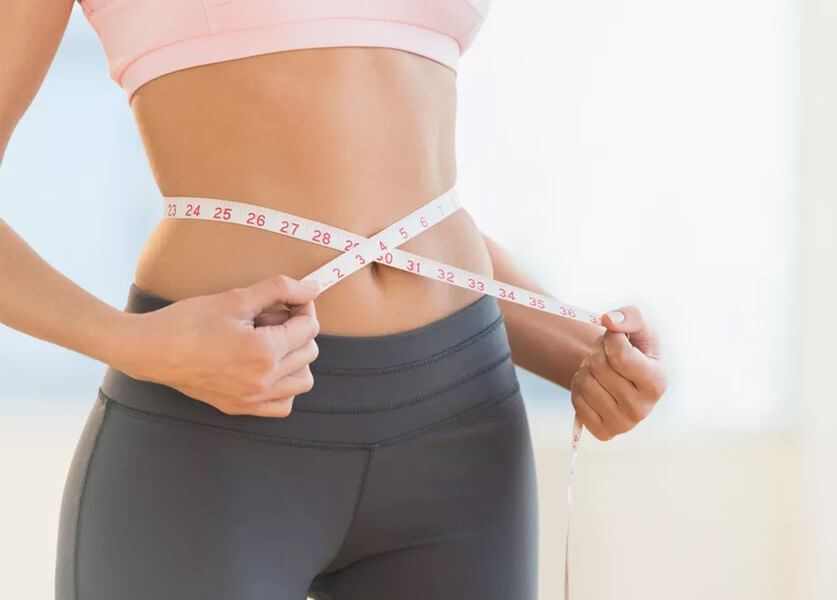 نحت الأضلاع: تقنية تجميلية لتنحيف الخصر أم مخاطرة صحية؟