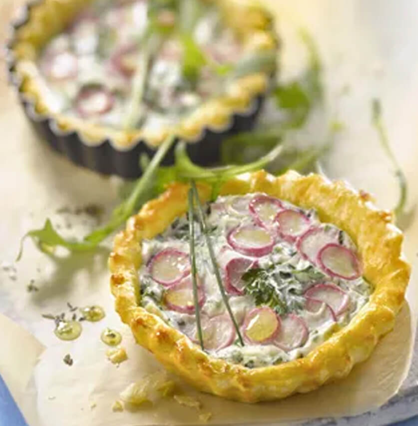 طريقة عمل تارتليت بالجبن الطازج والأعشاب