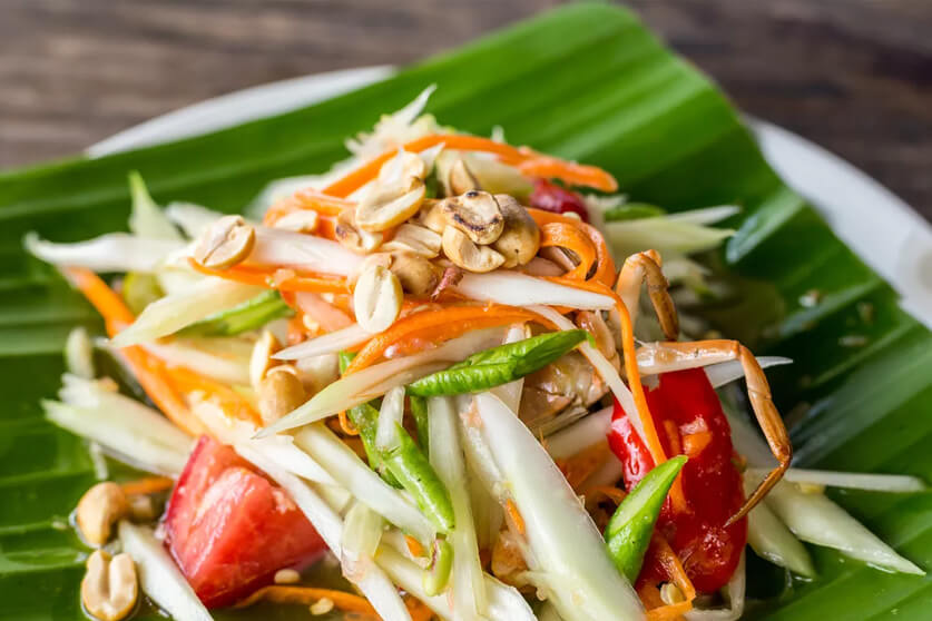 سلطة البابايا الخضراء التايلاندية