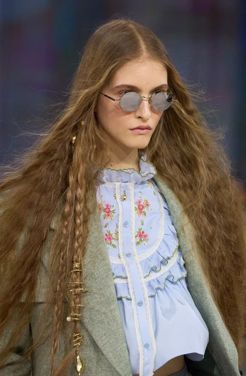 تسريحات الشعر لصيف 2026: 8 صيحات تسيطر على الموسم