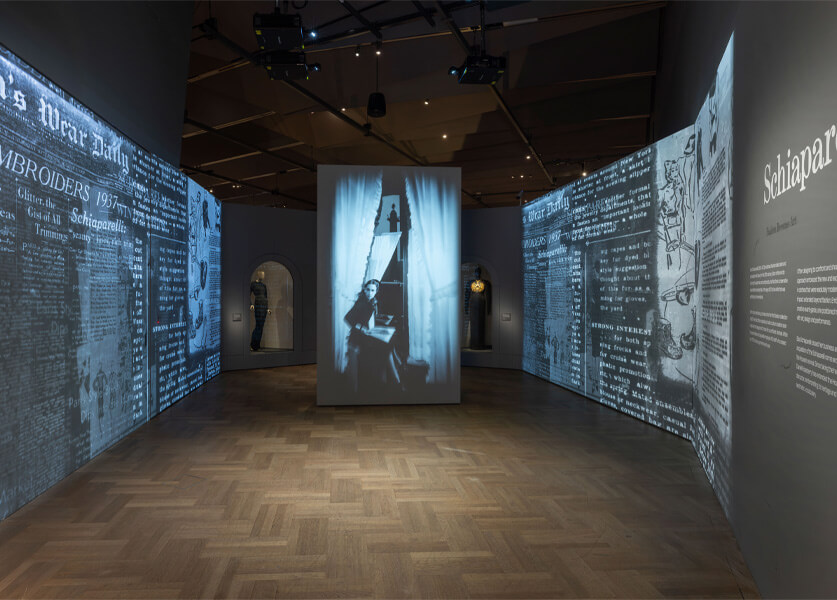 معرض   SCHIAPARELLI "حين تتجلّى الموضة لتصبح فناً!"