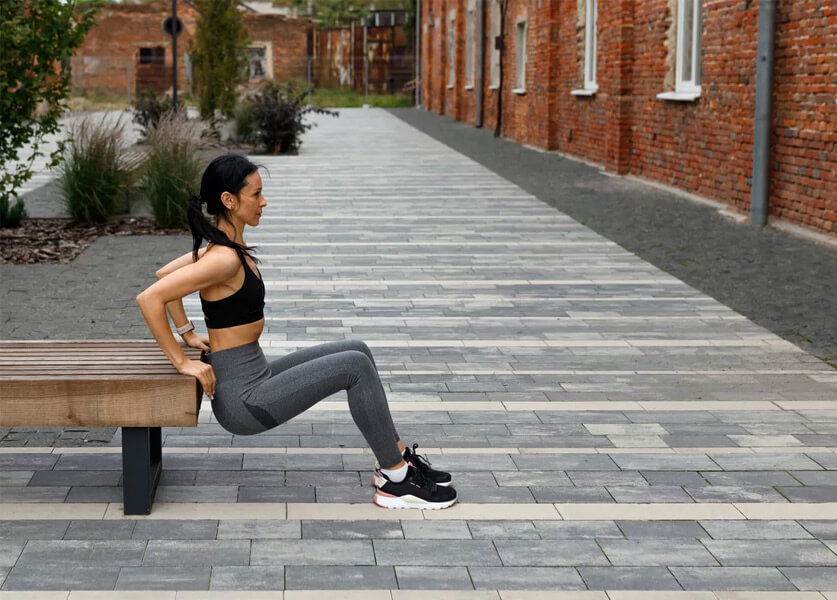 ترهّل الذراعين بعد الأربعين: هذه العضلة تشدّهما بسرعة