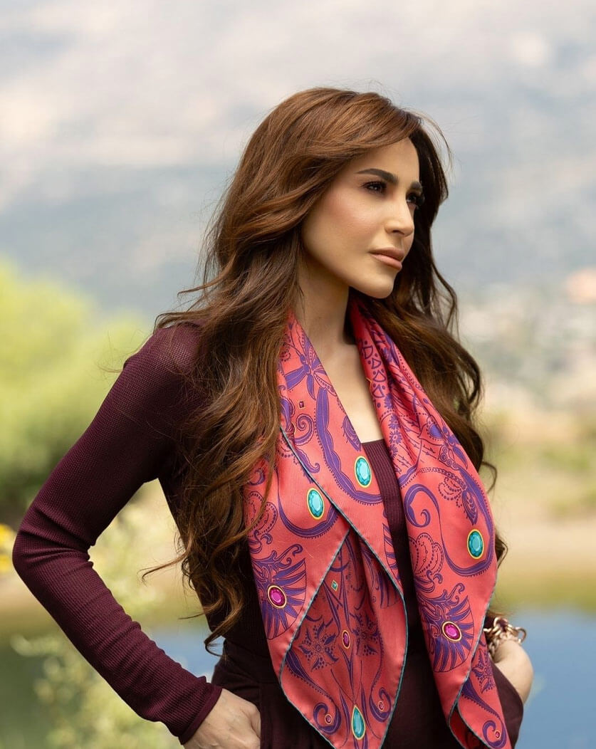 عبير نعمة تنادي بيروت: نحبُّكِ... هل تسمعين؟