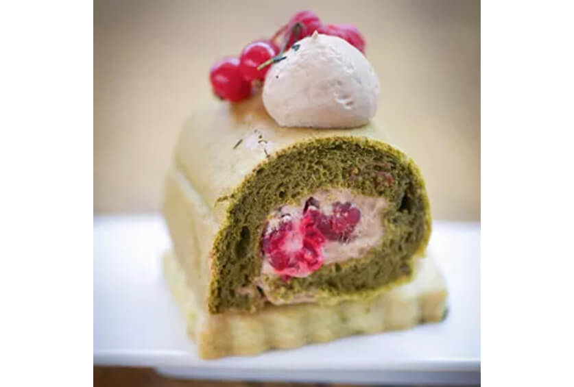 طريقة تحضير Shortcake بشاي الماتشا والكريمة