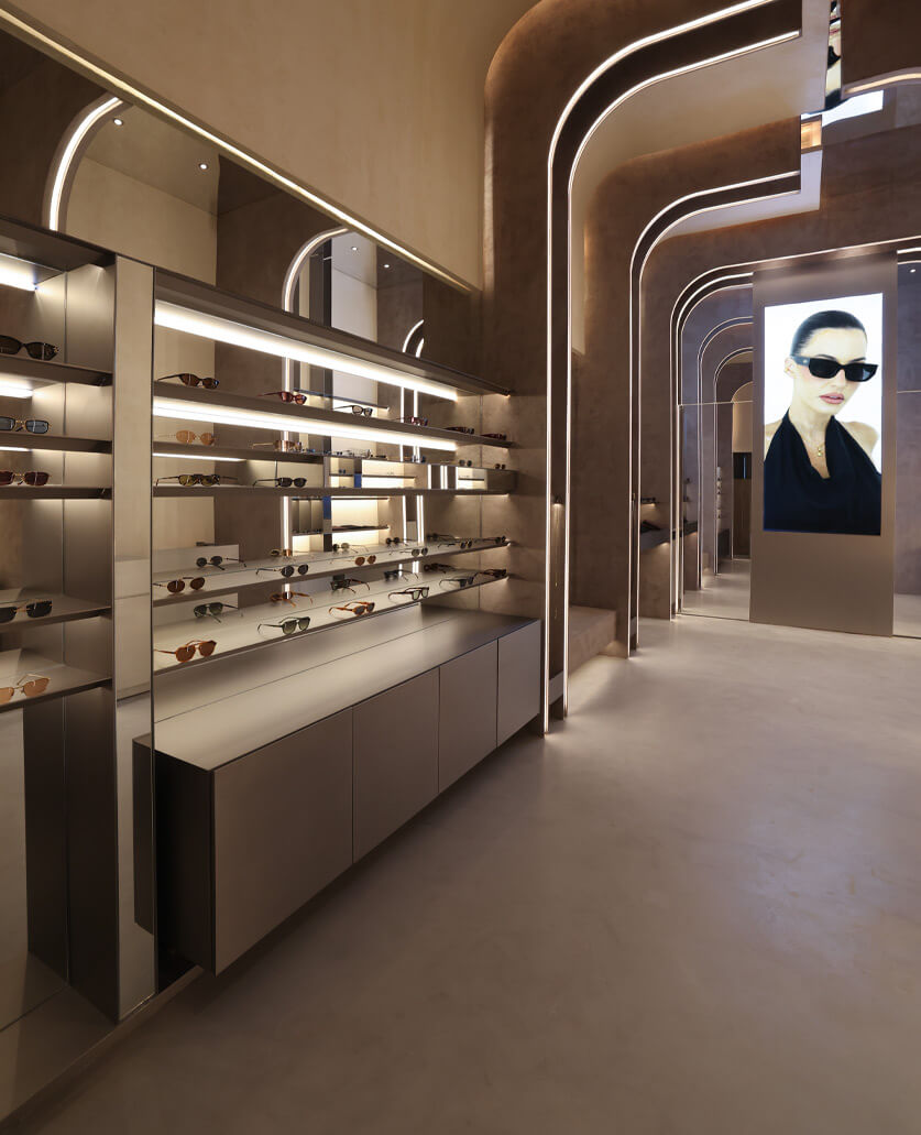 KAREN WAZEN COLLECTION تفتتح أول متجر لها في دبي مول