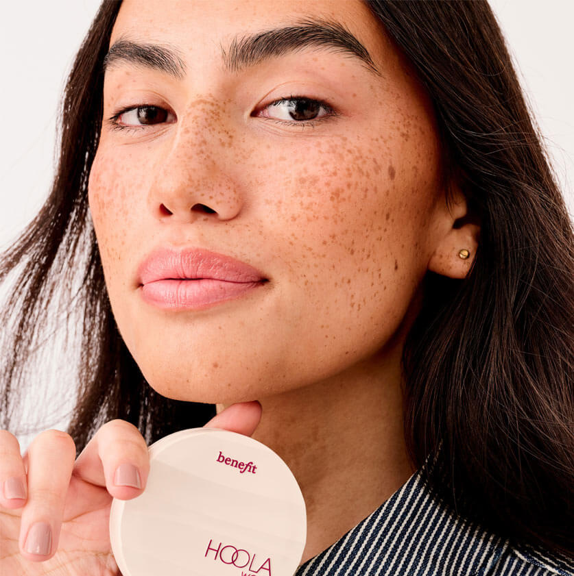 No Mascara? No Problem Benefit Cosmetics Guide to the Bare-Lash Trend