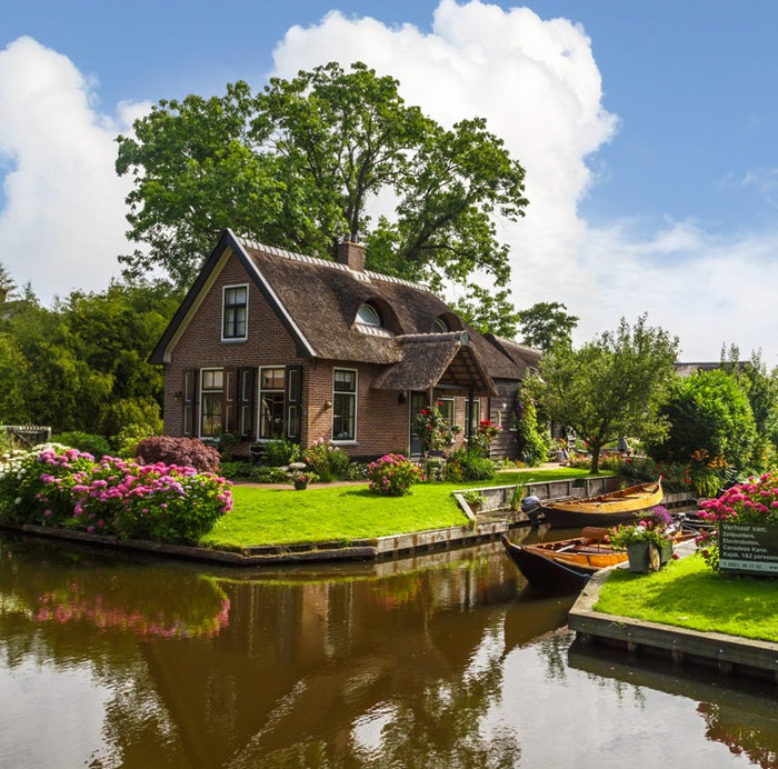 Valentine's day in GIETHOORN  in the NETHERLANDS